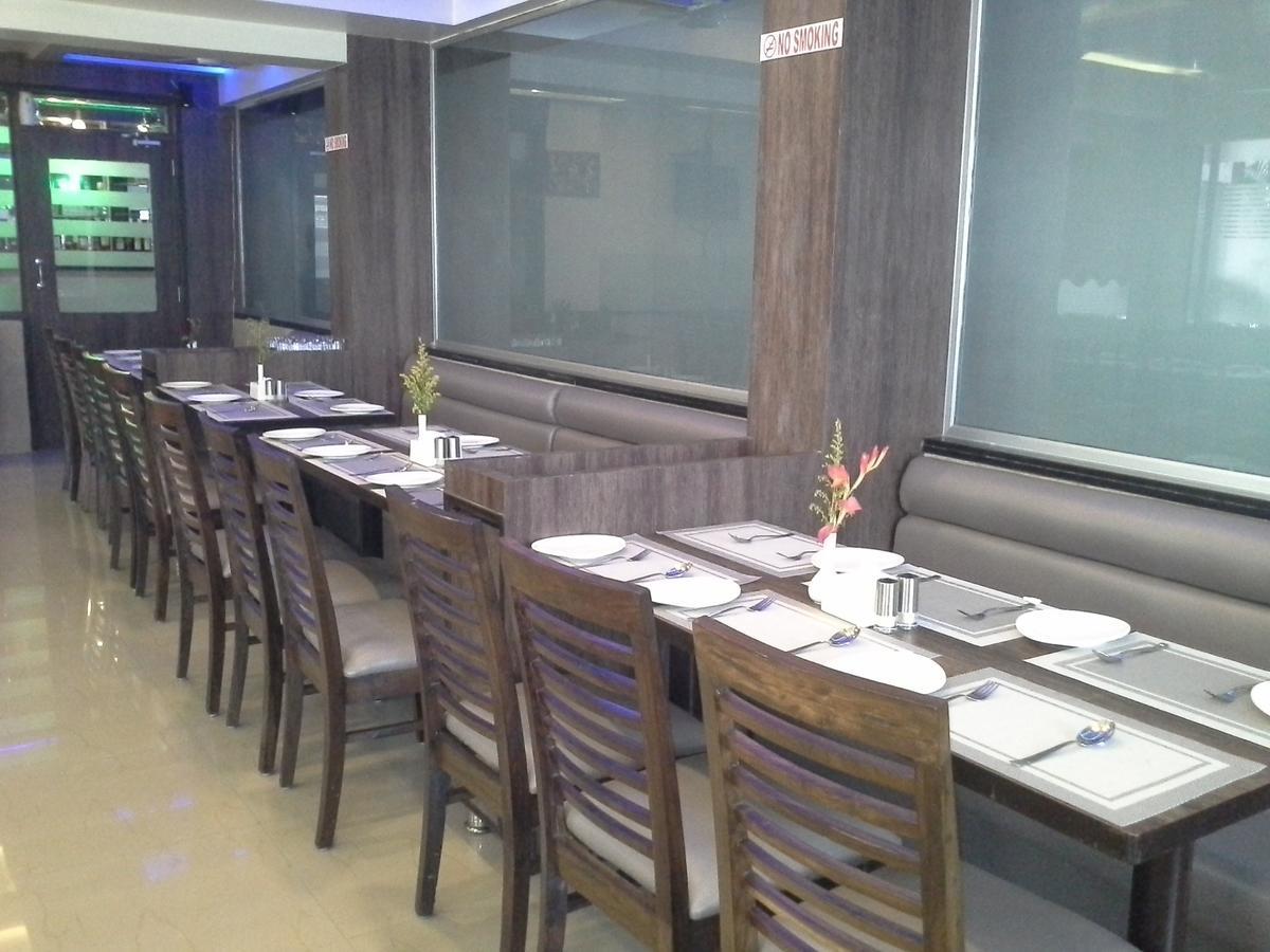 Hotel Galaxy Vaibhav Vasai-Virar Zewnętrze zdjęcie
