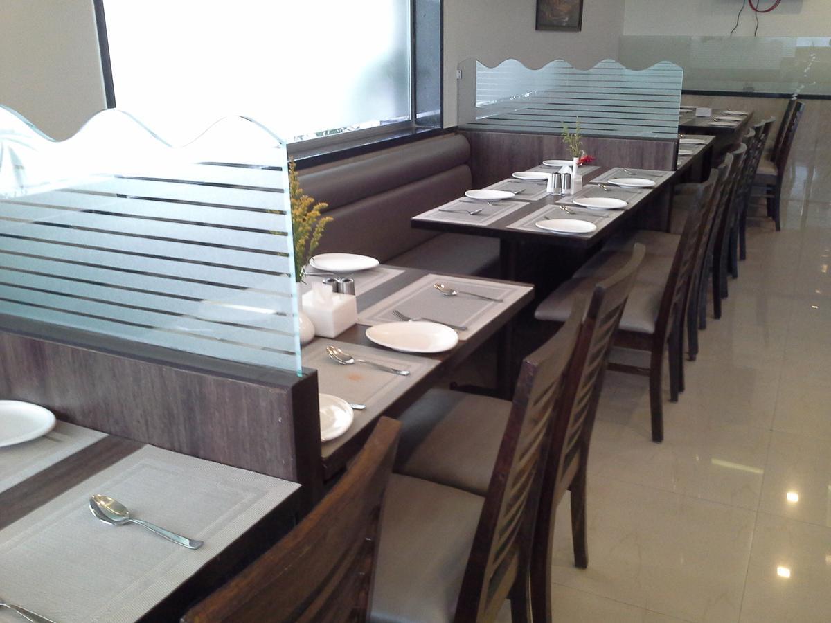 Hotel Galaxy Vaibhav Vasai-Virar Zewnętrze zdjęcie